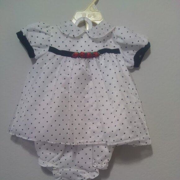 Childrens Ruffled dresses with breathable fabic - Picture 1 of 3